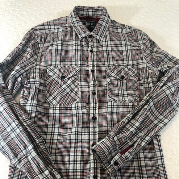 John Rich and Bros Woolrich Black Grey Plaid Button Down Flannel Shirt Size Med - Picture 10 of 10